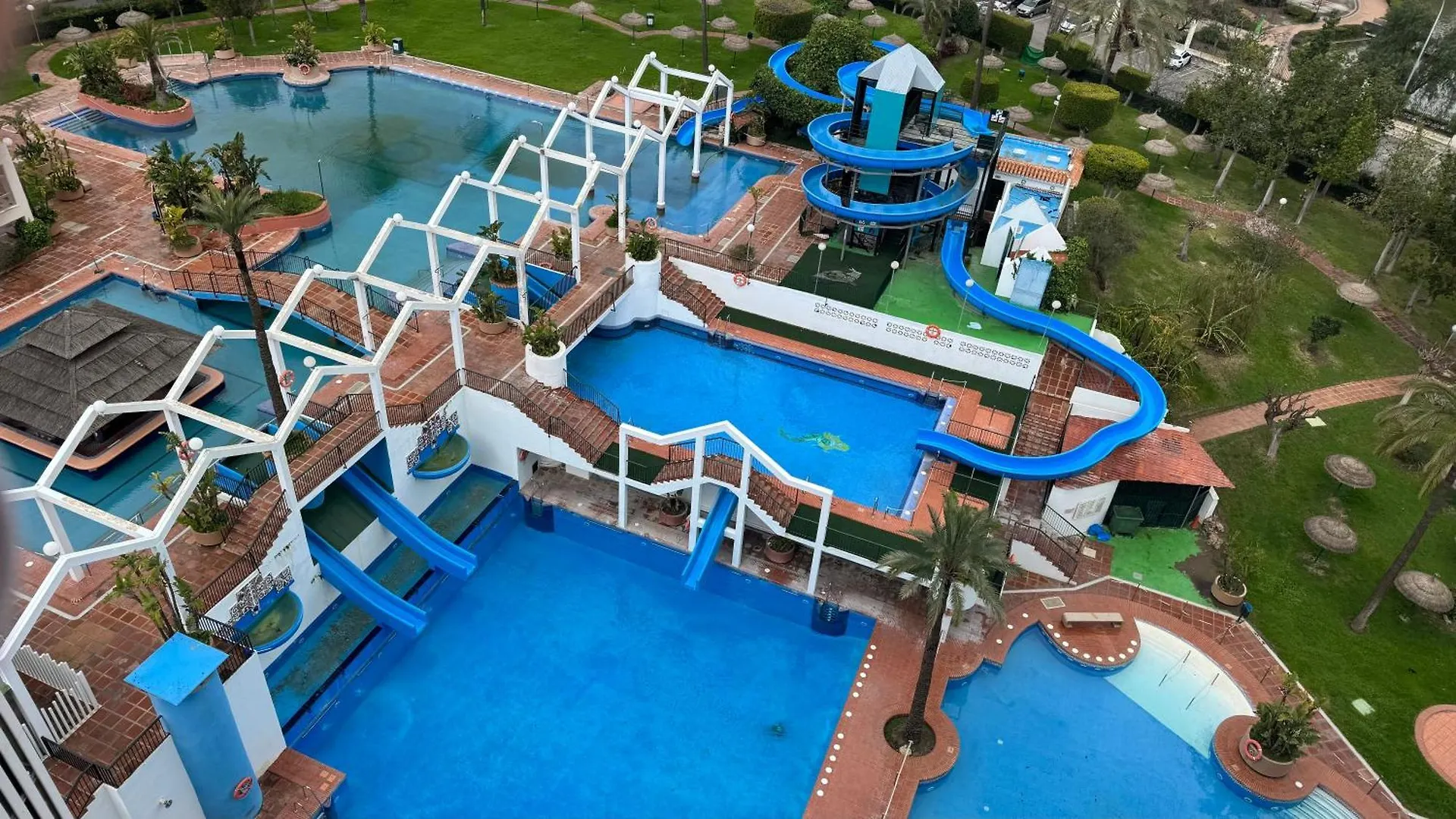 Estudio Benal Beach Vista A La Piscina Benalmádena Spanien